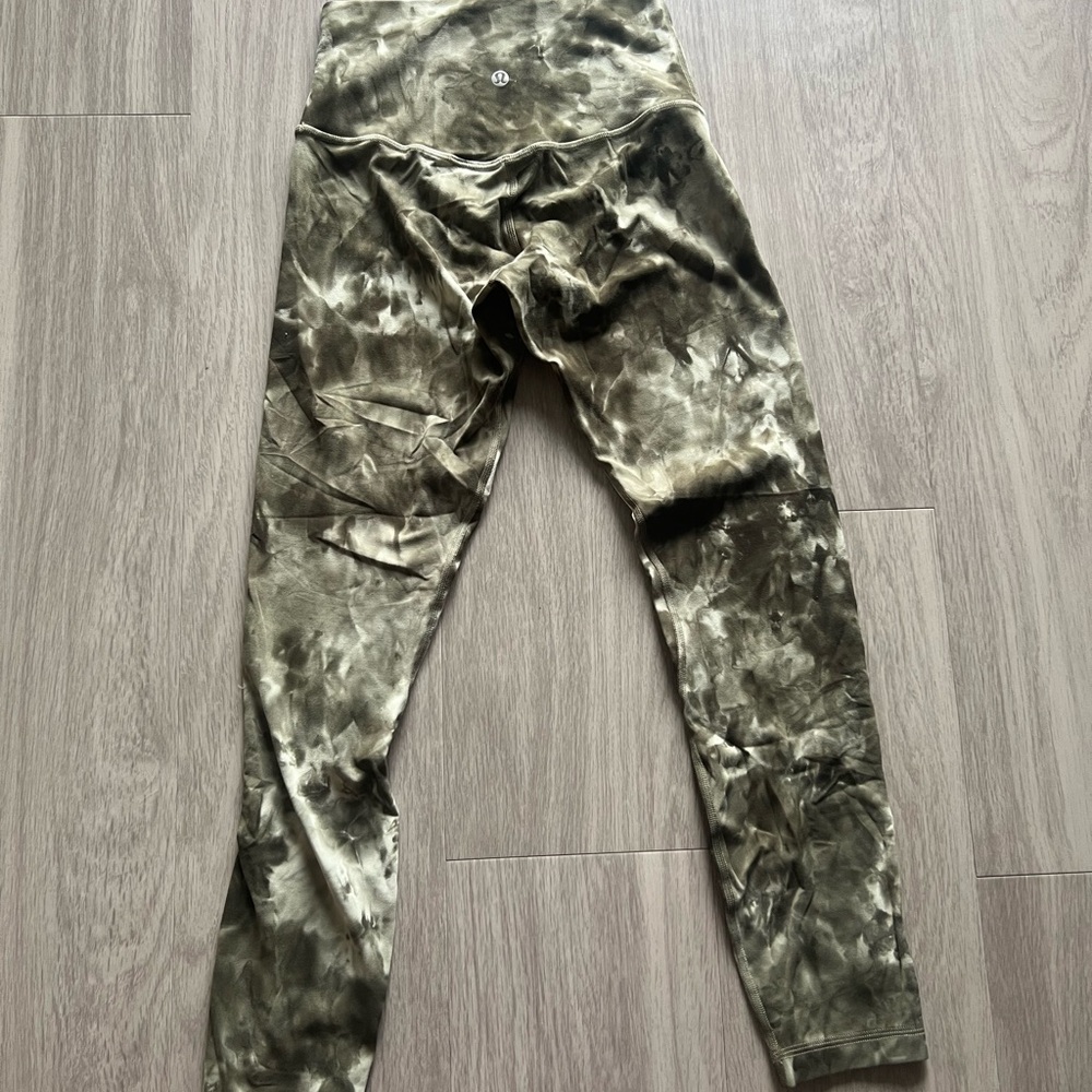 lululemon athletica Tie-Dye Leggings in Olive and Black